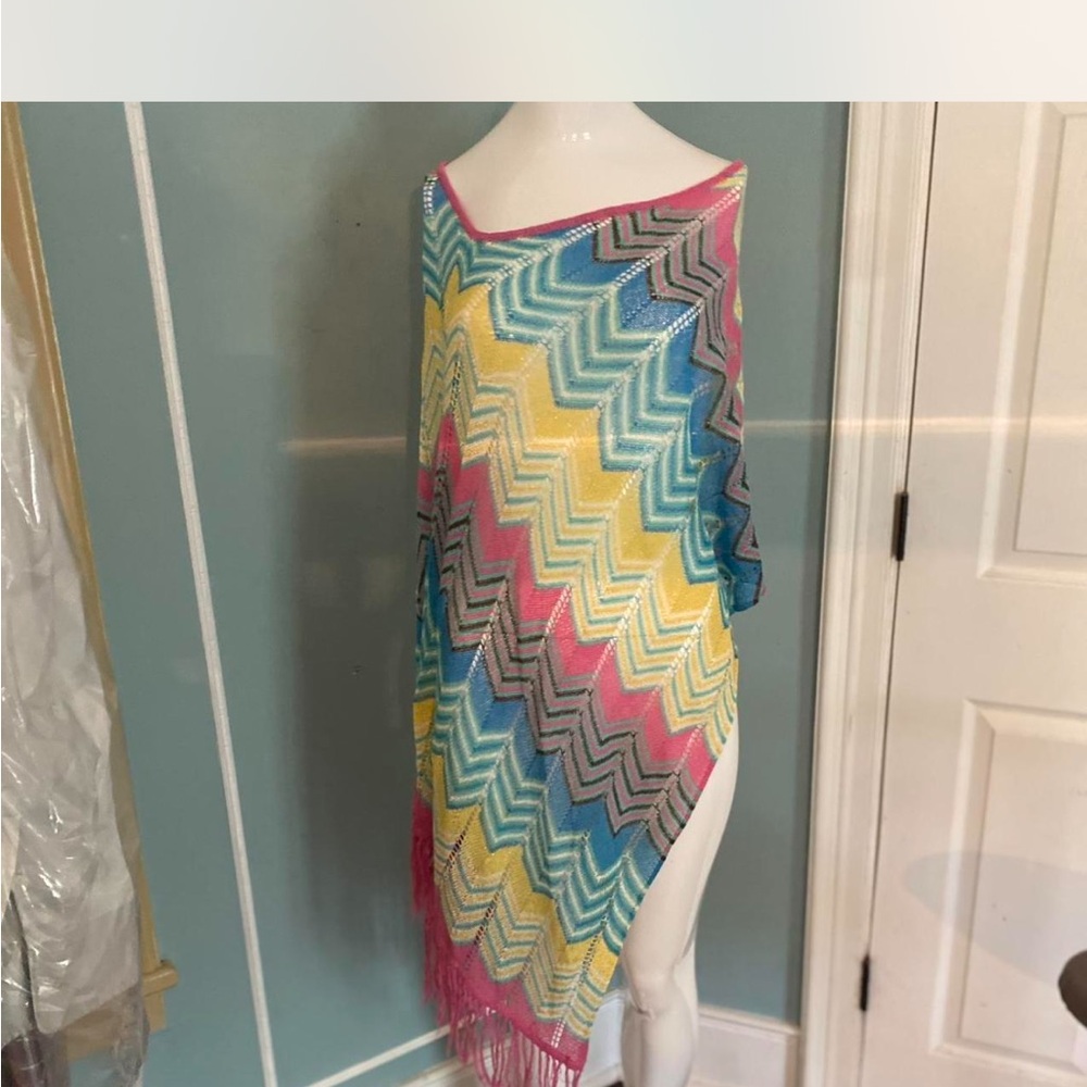 BCBG Poncho / coverup